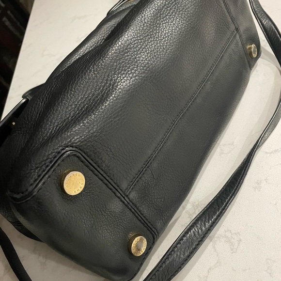 Michael Kors Mackenzie Large Tote - Picture 4 of 6